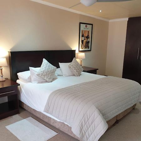 The Lazy Grape Guest Lodge & Spa Benoni Kültér fotó