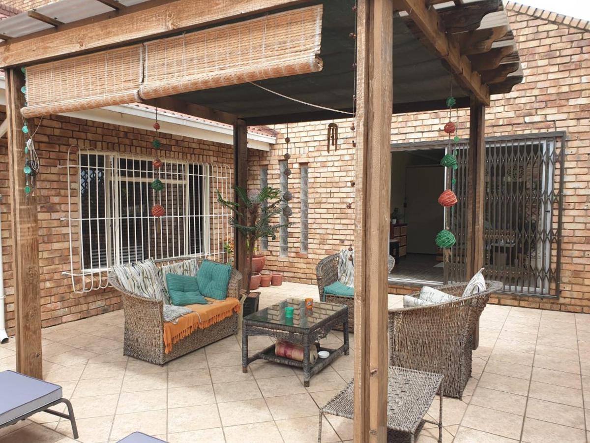 The Lazy Grape Guest Lodge & Spa Benoni Kültér fotó